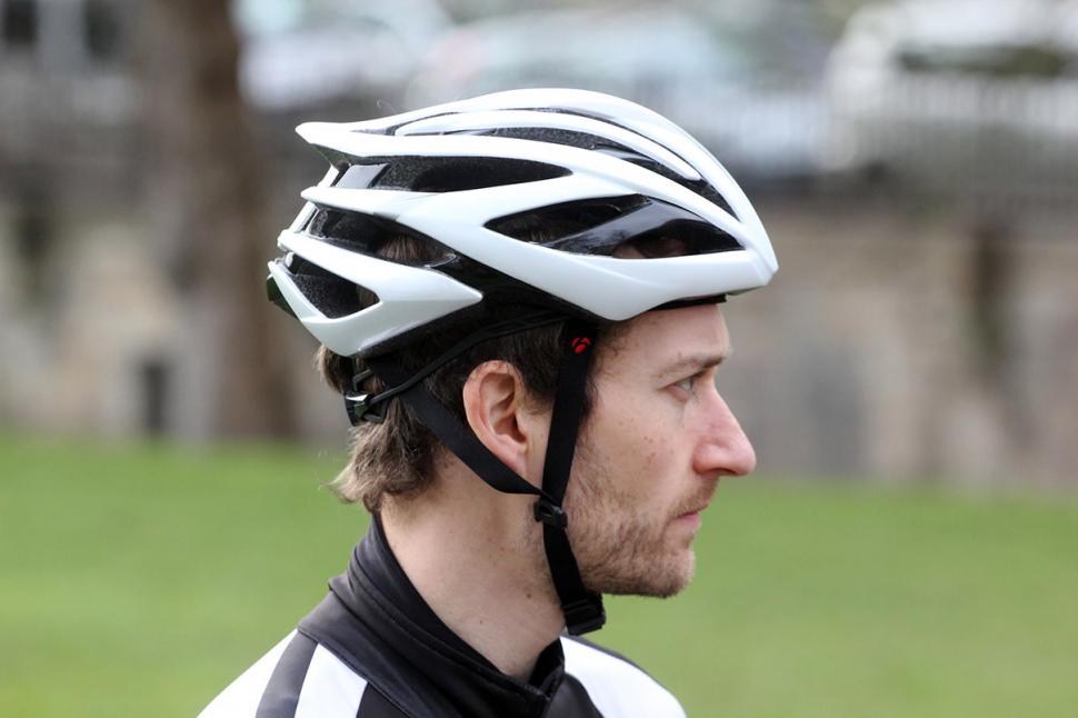 Review Bontrager Velocis Helmet road.cc